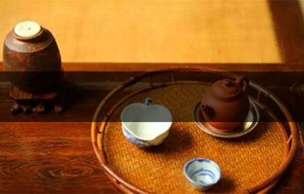 身體有哪些信號時應(yīng)停止飲茶？-1