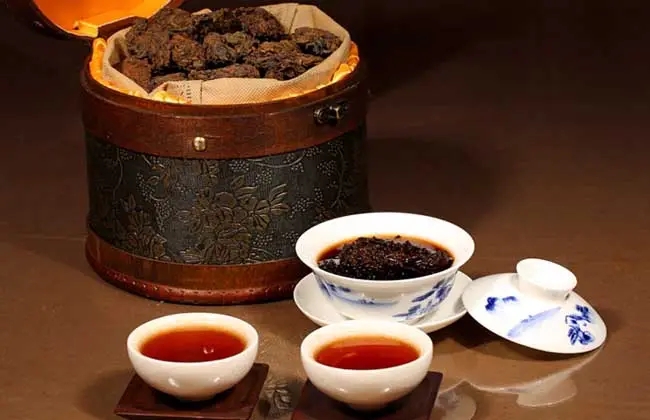 喝普洱完整滋味，品老茶成熟茶湯