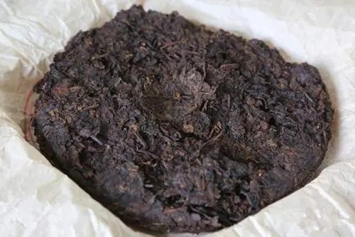 普洱熟茶茶湯中美麗的“金邊”從何而來？